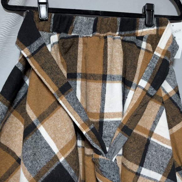 New Women's Plaid Asymmetric Mini Skirt Tie Front Size Medium - Picture 2 of 7